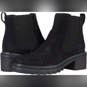 Bernardo Salem Women's Black Suede Boots size 8 With Chunky Heel